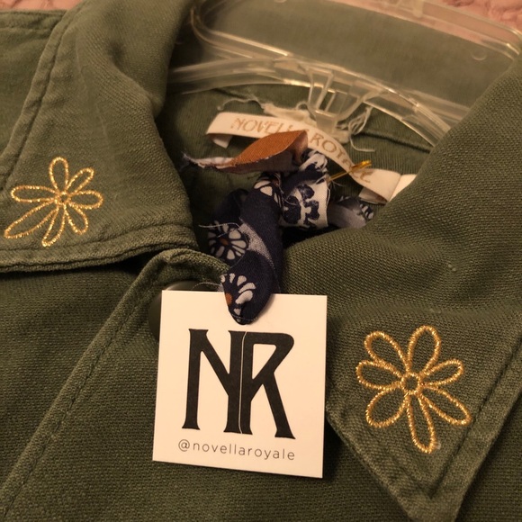 🚫SOLD🚫Novella Royale Cheetah Vintage Army shirt - Picture 4 of 8